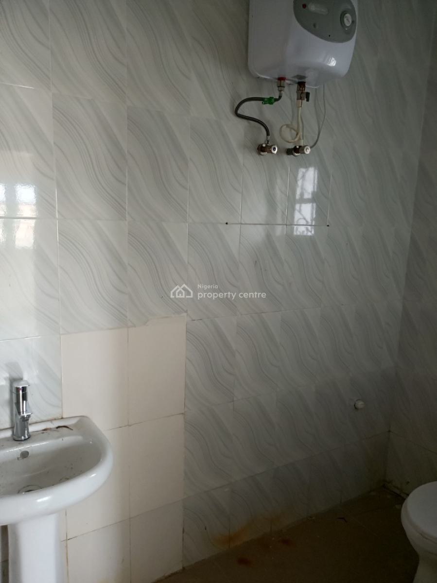 Spacious and Serene 3bedroom Apartment (upstairs), Xtadok Estate, Badore, Ajah, Lagos, Flat / Apartment for Rent