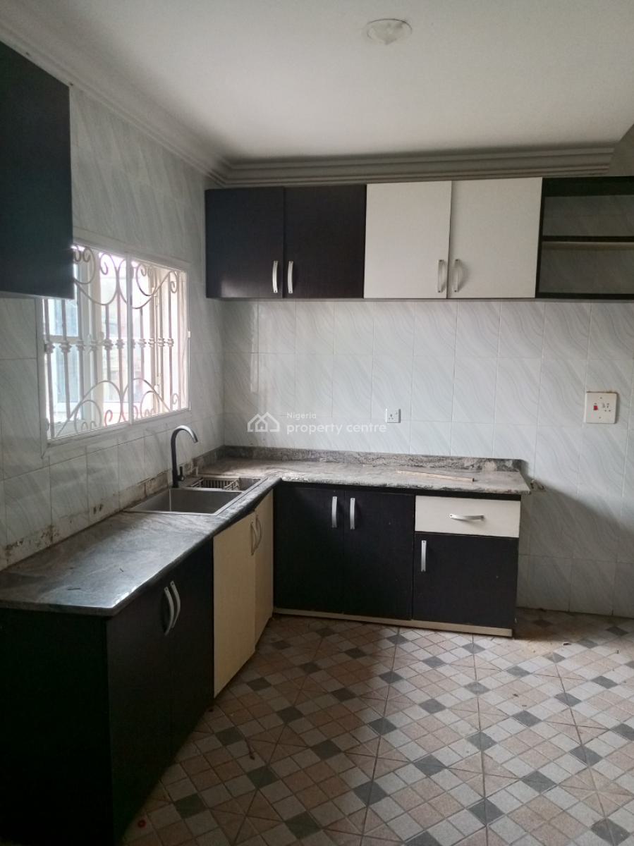 Spacious and Serene 3bedroom Apartment (upstairs), Xtadok Estate, Badore, Ajah, Lagos, Flat / Apartment for Rent
