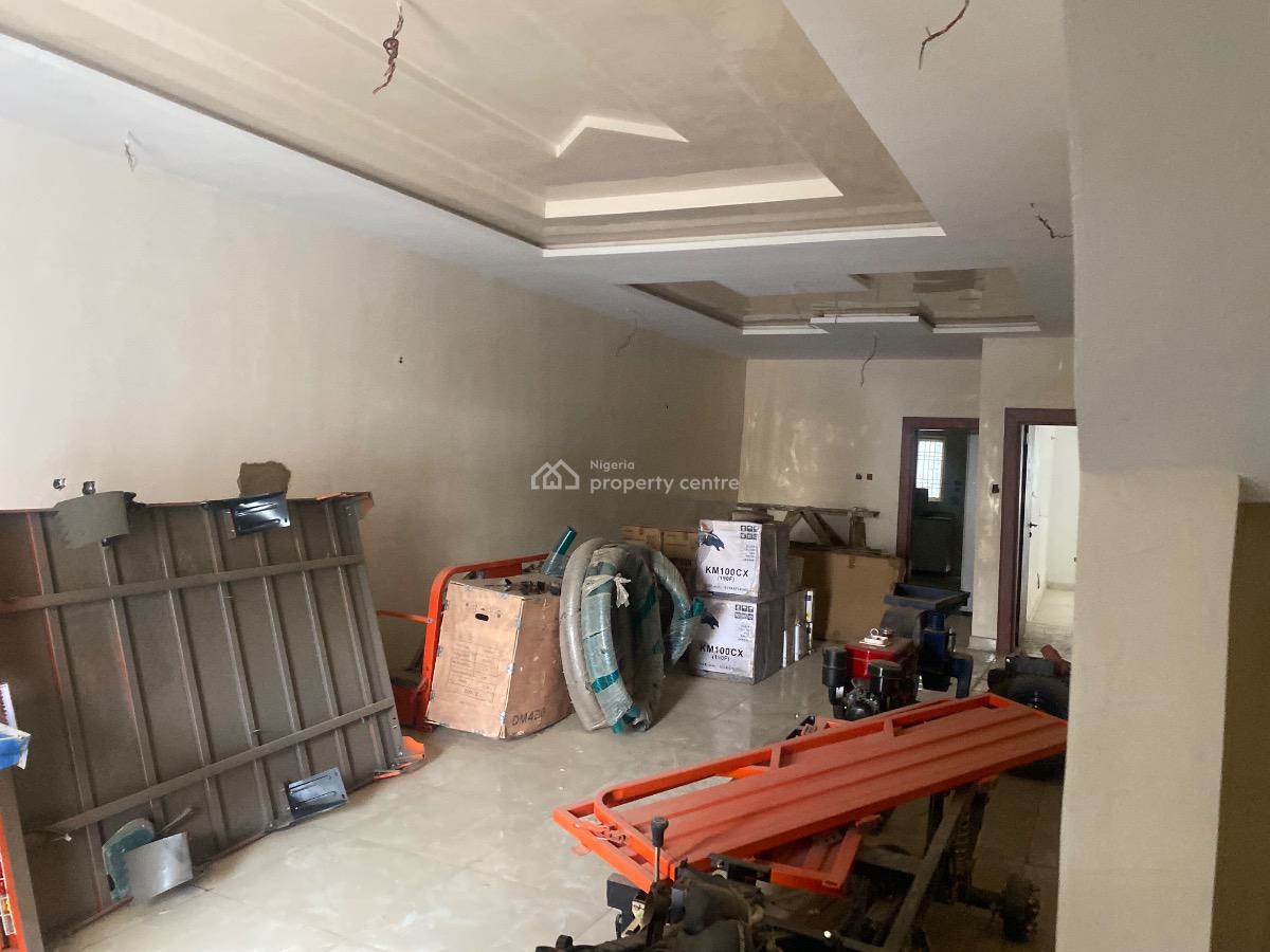 Luxury 5 Bedroom Terrace Duplex with a  Bq Space Behind, Jahi, Jahi, Abuja, Terraced Duplex for Sale