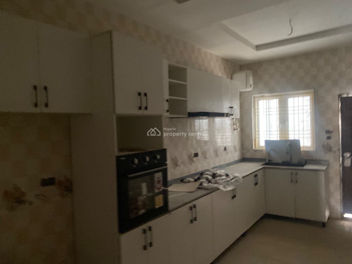 Luxury 5 Bedroom Terrace Duplex with a  Bq Space Behind, Jahi, Jahi, Abuja, Terraced Duplex for Sale