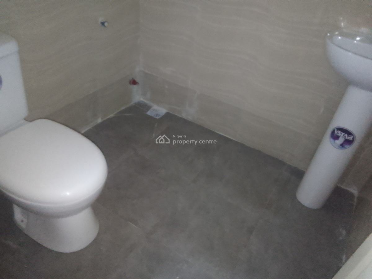Spacious Luxury 2 Bedroom Flat with Excellent Features, Oseni Amuda Street, Ogombo, Ajah, Lagos, Flat / Apartment for Rent