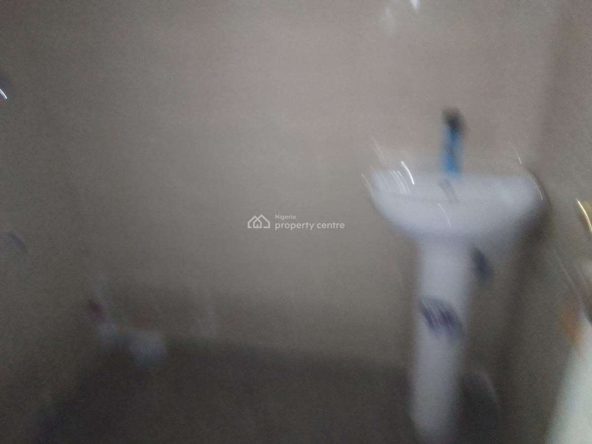 Spacious Luxury 2 Bedroom Flat with Excellent Features, Oseni Amuda Street, Ogombo, Ajah, Lagos, Flat / Apartment for Rent