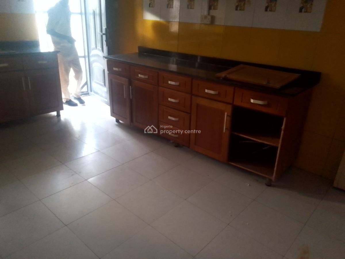 Spacious Luxury 2 Bedroom Flat with Excellent Features, Oseni Amuda Street, Ogombo, Ajah, Lagos, Flat / Apartment for Rent