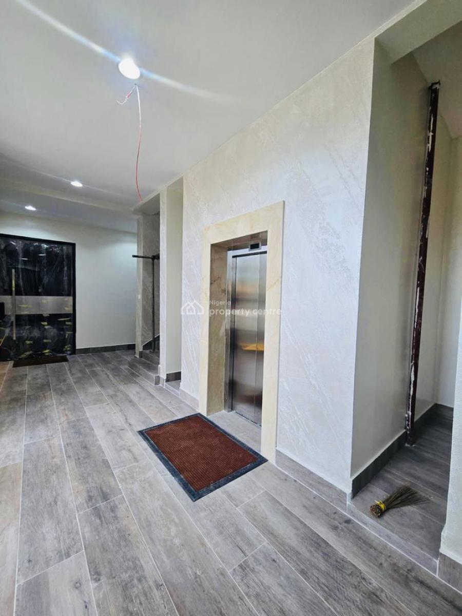 3 Bedroom Apartment with Elevator and Pool & Gym, Lekki Phase 1, Lekki, Lagos, Flat / Apartment Short Let