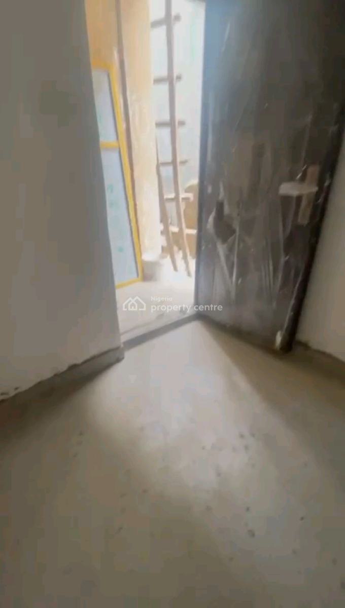 a Newly Built and Standard Roomself Contain, Groundfloor, Off Market Street, Shomolu, Lagos, Self Contain (single Rooms) for Rent