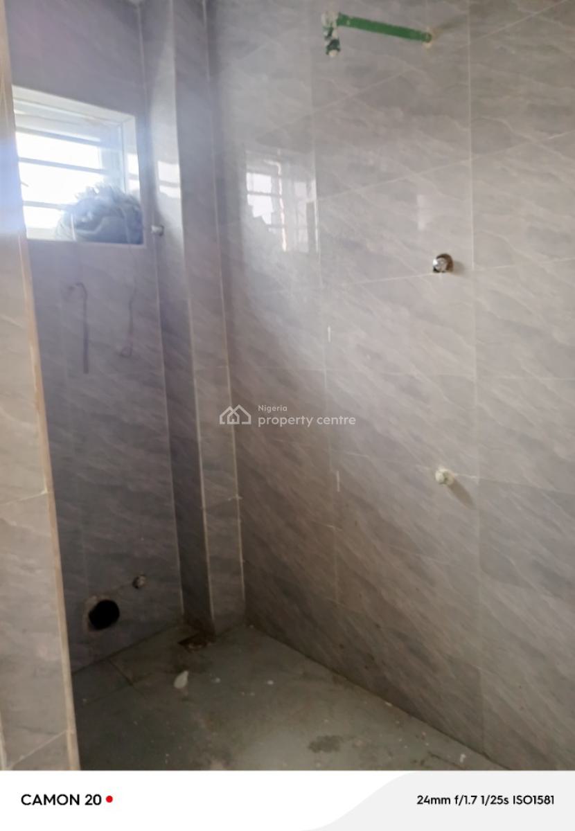 Executive, Standard 2bedrooms Upstairs with Pop, Screeded Walls, Kitch, Yaba, Lagos, Flat / Apartment for Rent