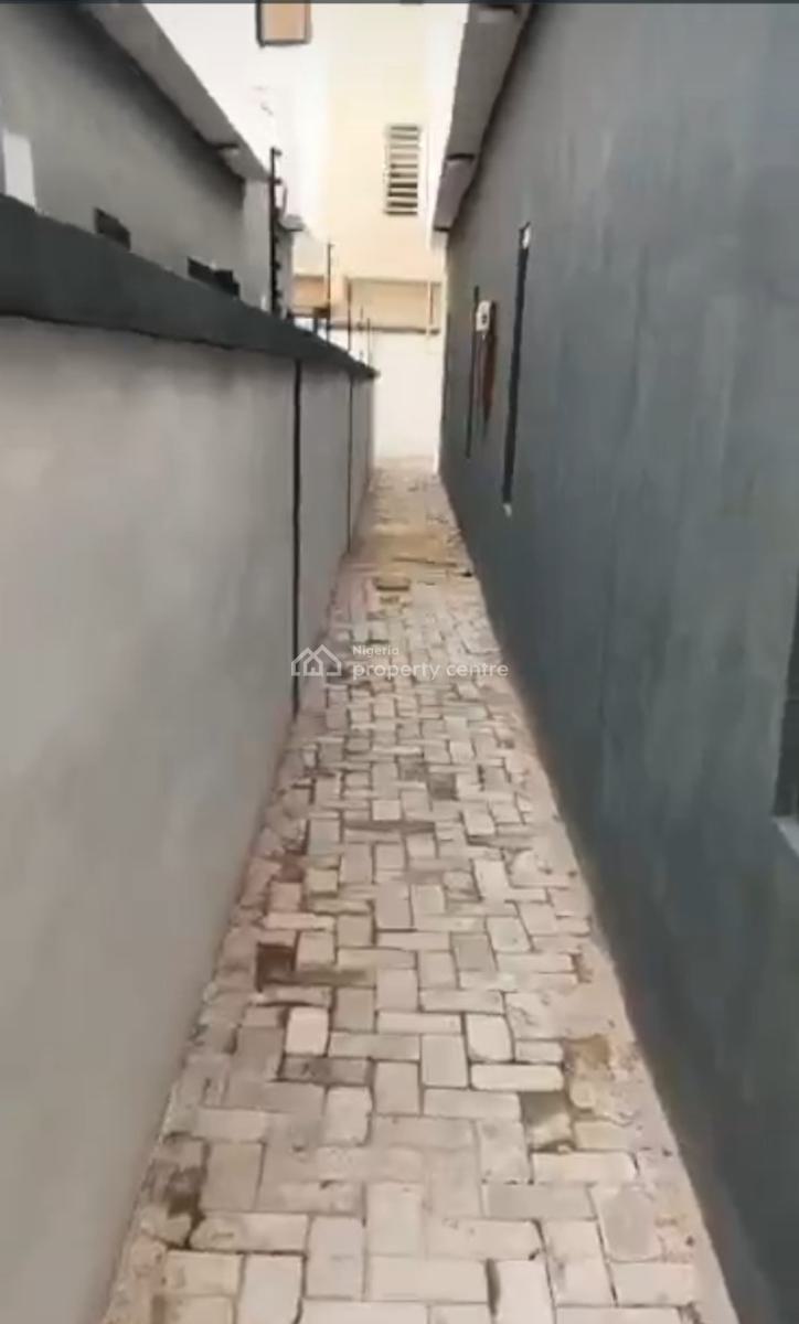 3bed Full Detached  Duplex with Bq Self Compound at Omole Phase2 Exten, Omole Phase 2, Ikeja, Lagos, Detached Duplex for Sale