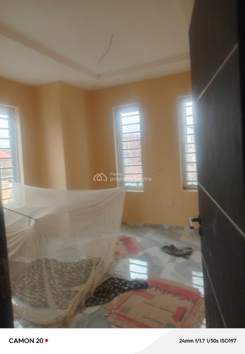 Newly Built and Tastefully Finished Block of 3bedroom Flats Upstairs/d, Yaba, Lagos, Flat / Apartment for Rent
