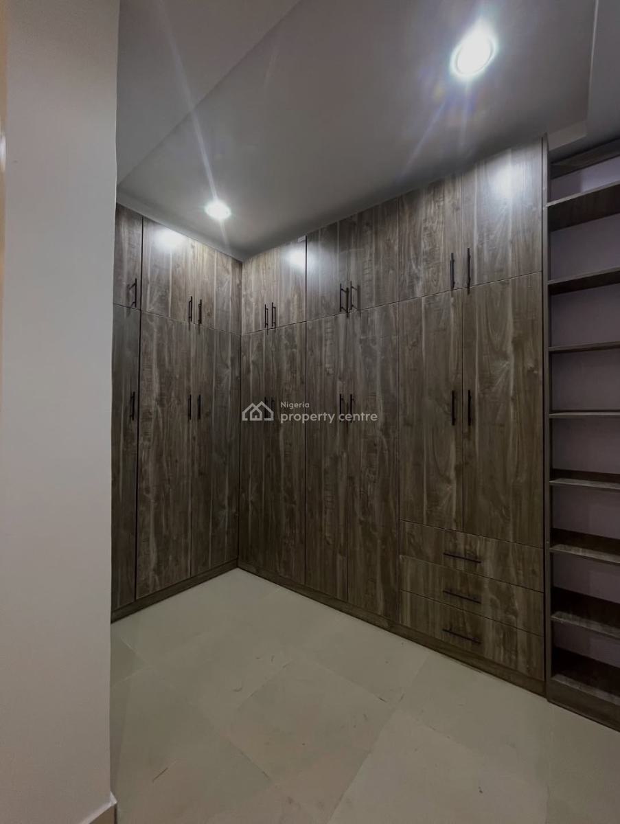 Pristine 4bedroom Terrace Duplex with a Bq, Jahi, Abuja, Terraced Duplex for Sale