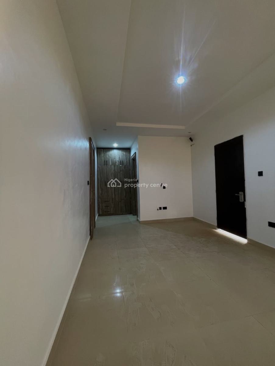 Pristine 4bedroom Terrace Duplex with a Bq, Jahi, Abuja, Terraced Duplex for Sale