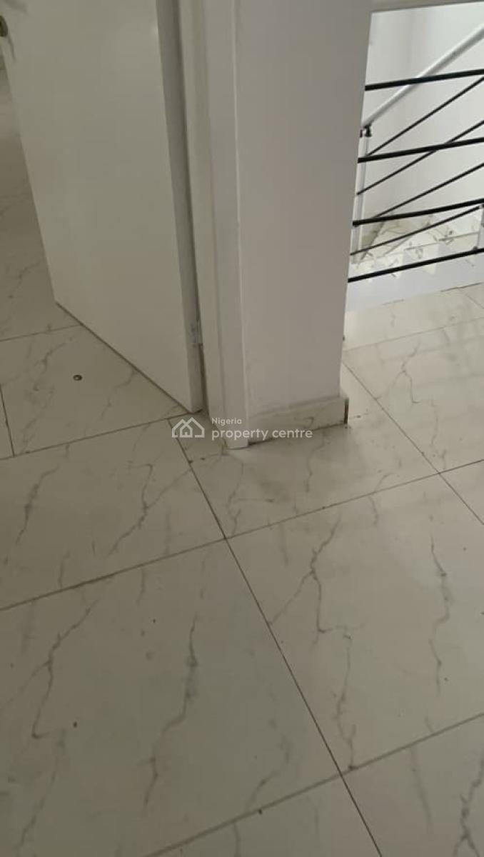Well Renovated 4brm Terrace Duplex, Cheveron Lekki, Lekki, Lagos, Terraced Duplex for Rent