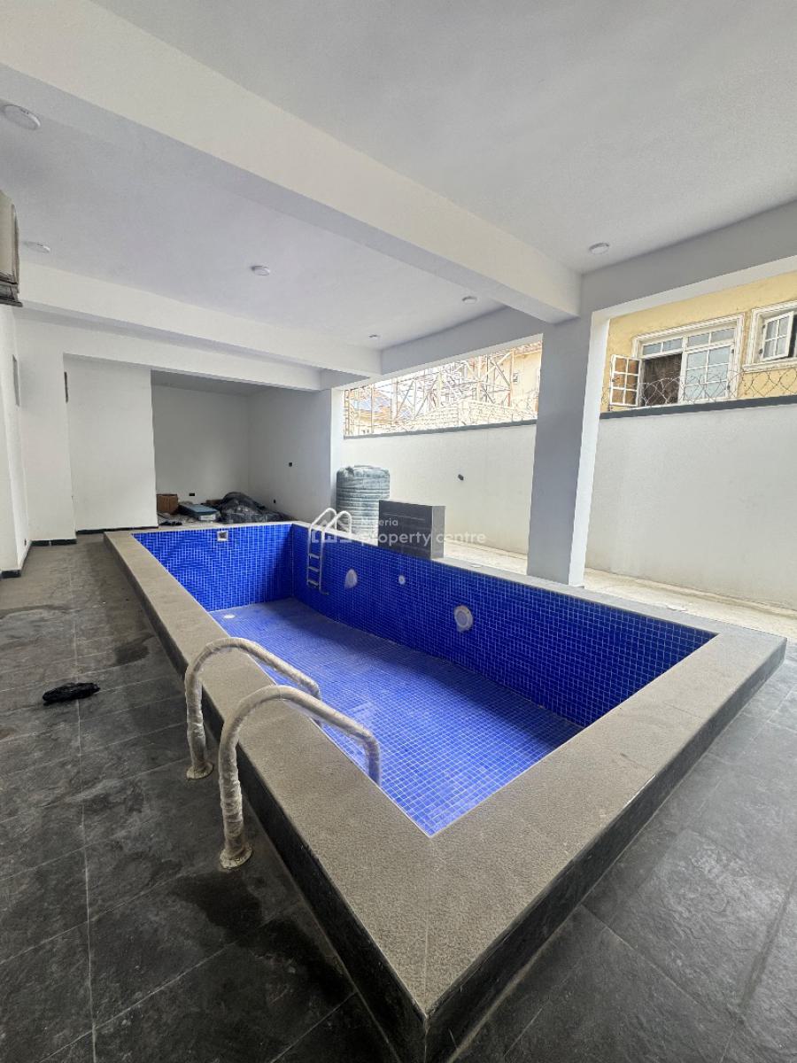 Very Spacious 2 Bedroom Apartment with Swimming Pool, Elevator and Gym, Off Ologolo, Lekki Lagos., Ologolo, Lekki, Lagos, Flat / Apartment for Sale