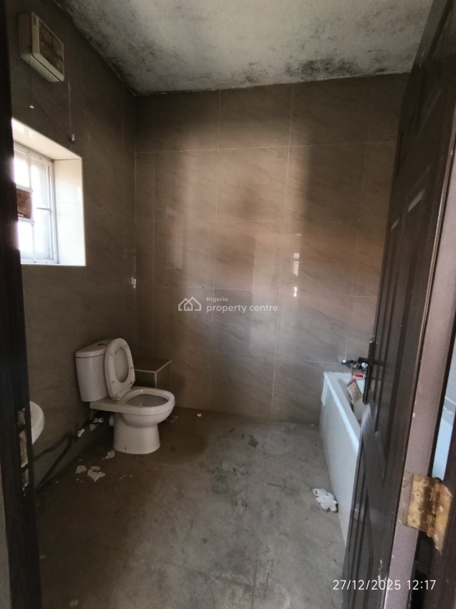 Service 1bedroom Flat, Very Nice Neighbourhood, Utako, Abuja, Flat / Apartment for Rent