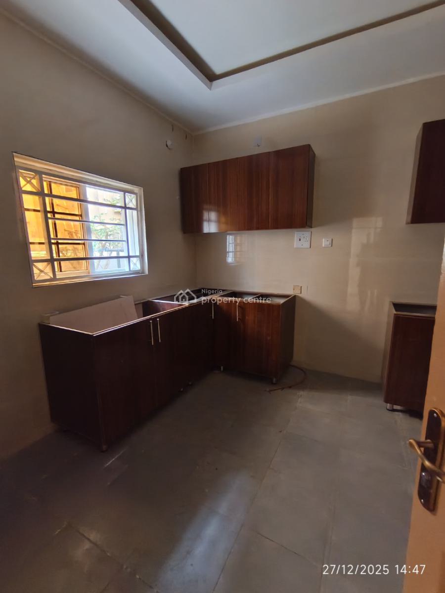 3bedroom Terrace Duplex with 2 Sitting Rooms, Its at Jabi Main Very Nice Neighbourhood, Jabi, Abuja, Terraced Duplex for Rent