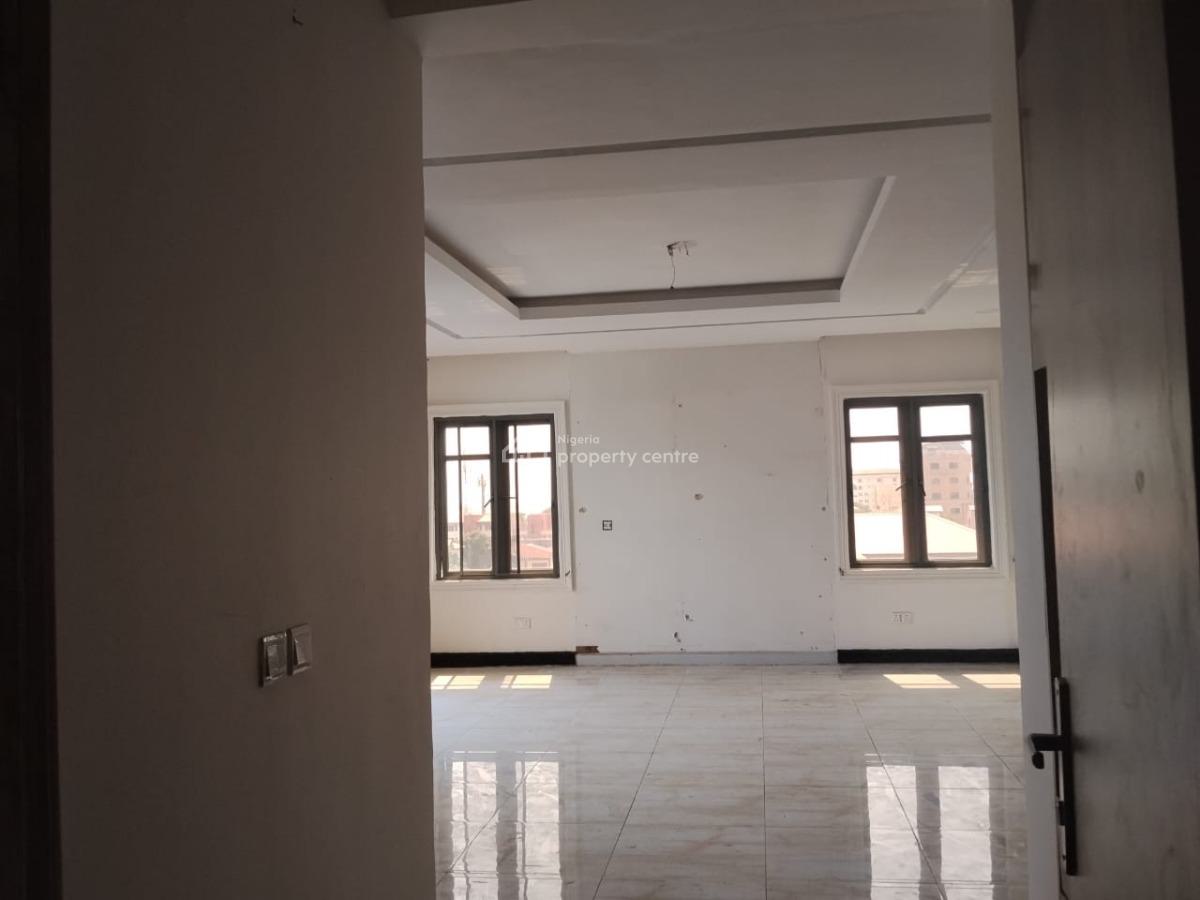 3 Bedroom Apartment with Bq on 5th Floor in a High Rise, Victoria Island (vi), Lagos, Flat / Apartment for Rent