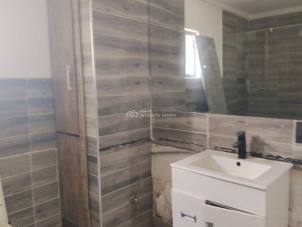 3 Bedroom Apartment with Bq on 5th Floor in a High Rise, Victoria Island (vi), Lagos, Flat / Apartment for Rent