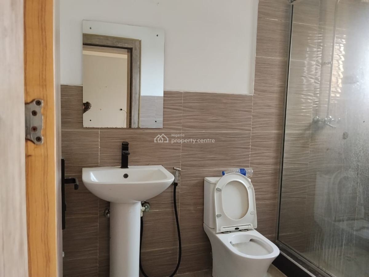 3 Bedroom Apartment with Bq on 5th Floor in a High Rise, Victoria Island (vi), Lagos, Flat / Apartment for Rent