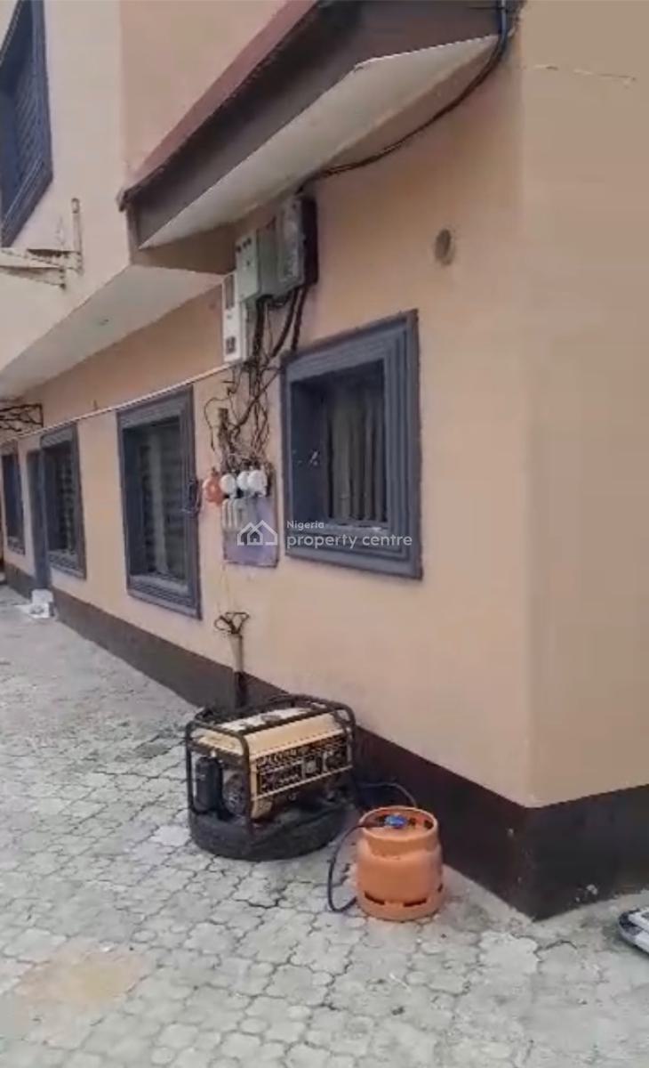 Spacious 2bedroom Apartment, New Road, Lekki, Lagos, Flat / Apartment for Rent