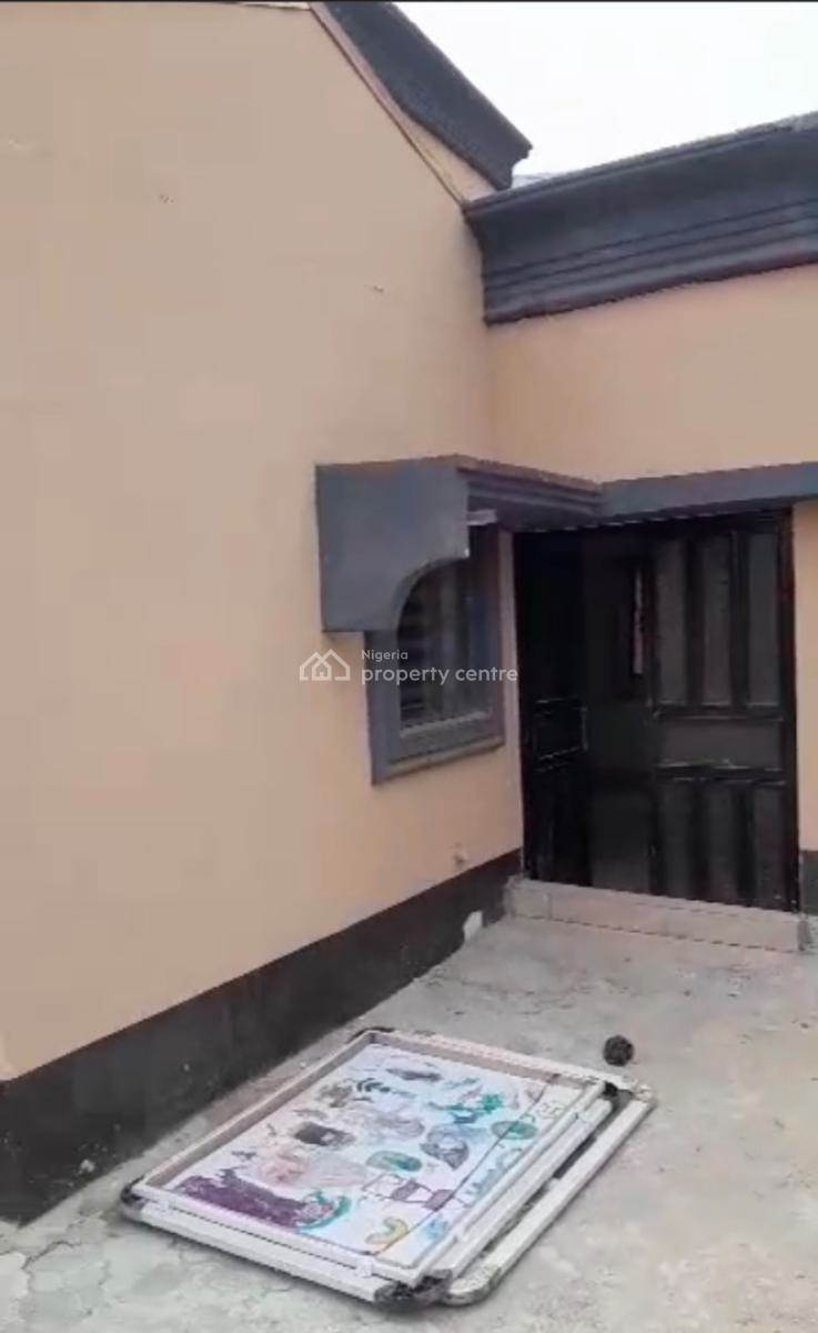 Spacious 2bedroom Apartment, New Road, Lekki, Lagos, Flat / Apartment for Rent