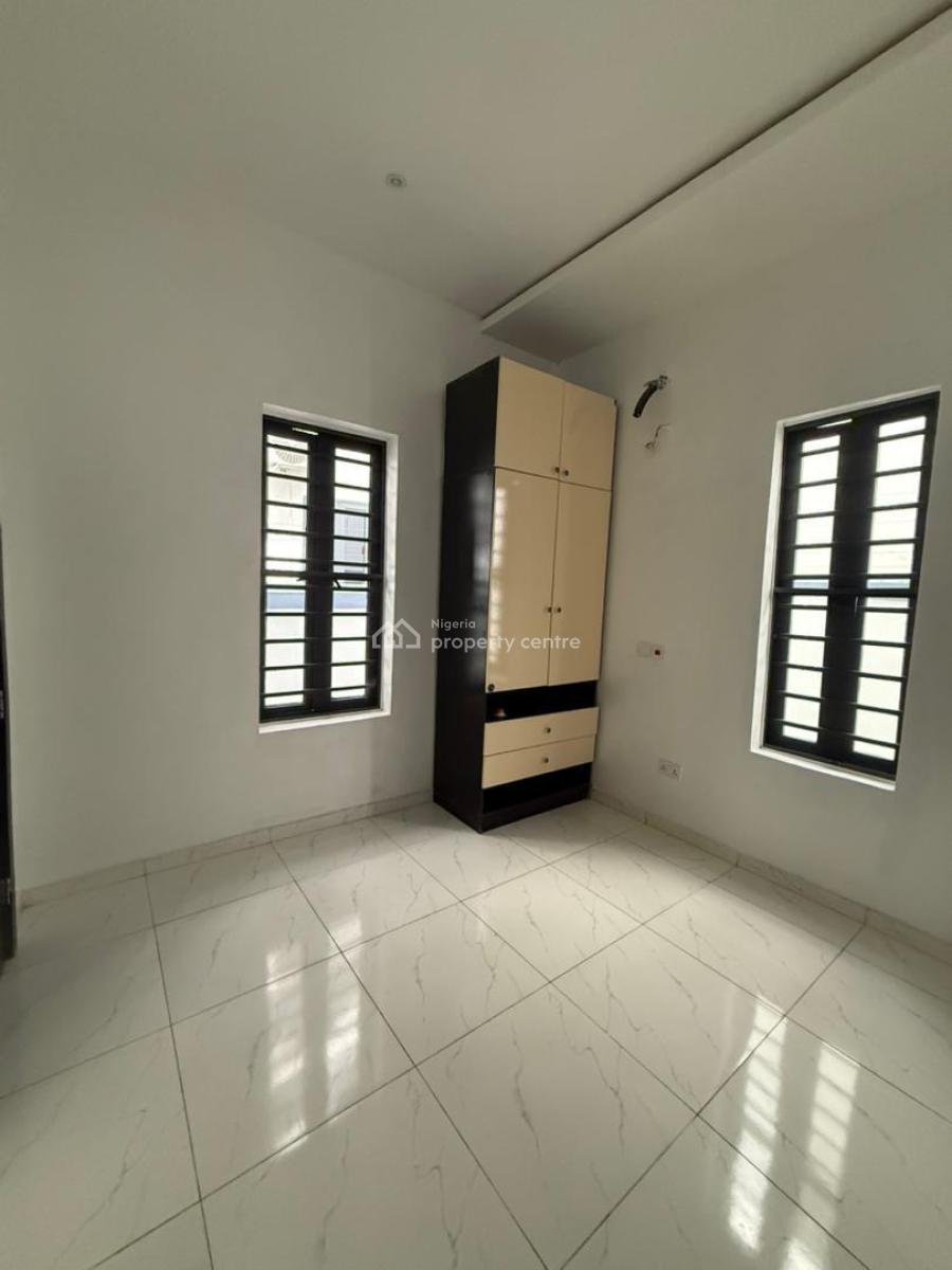 Massive Semi Master Bedroom, Vgc, Lekki Expressway, Lekki, Lagos, Flat / Apartment for Rent