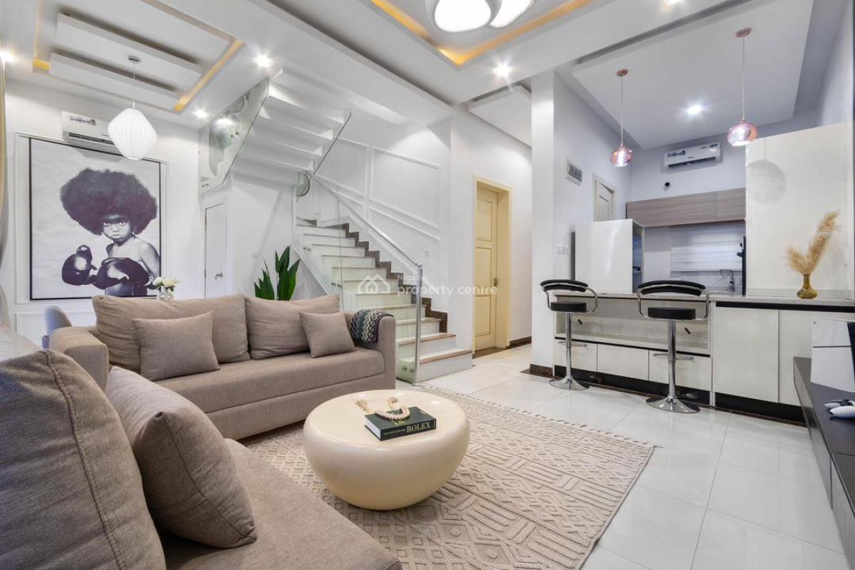 Luxury 4 Bedroom Apartment with 2 Parlours, Lekki Phase 1, Lekki, Lagos, House Short Let