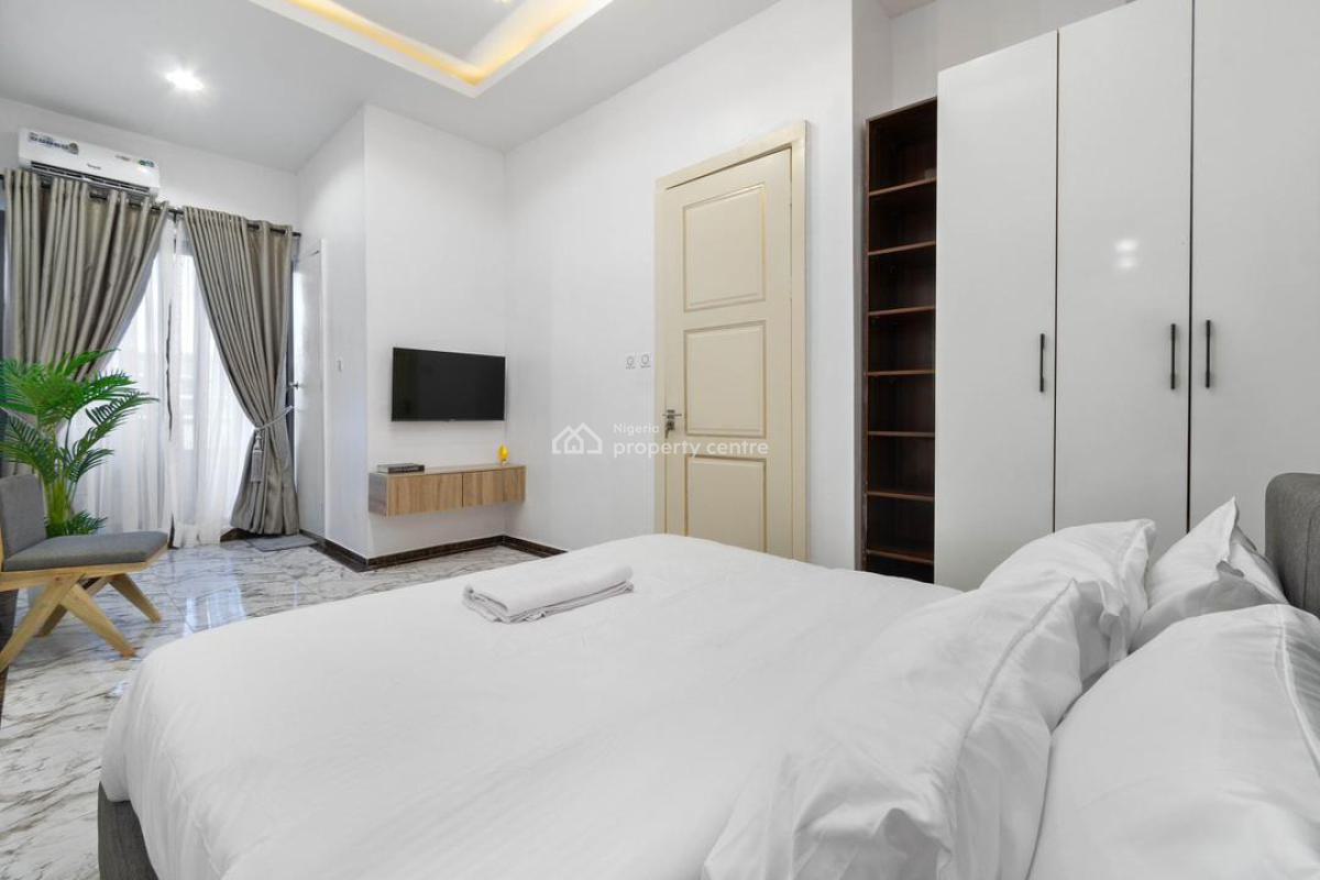 Luxury 4 Bedroom Apartment with 2 Parlours, Lekki Phase 1, Lekki, Lagos, House Short Let