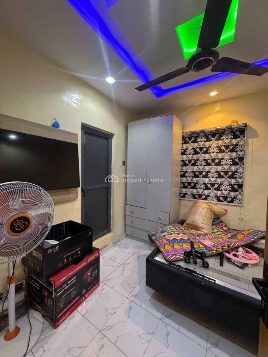 3 Bedroom with a Self Con, Agunfoye, Igbogbo, Ikorodu, Lagos, Detached Bungalow for Sale