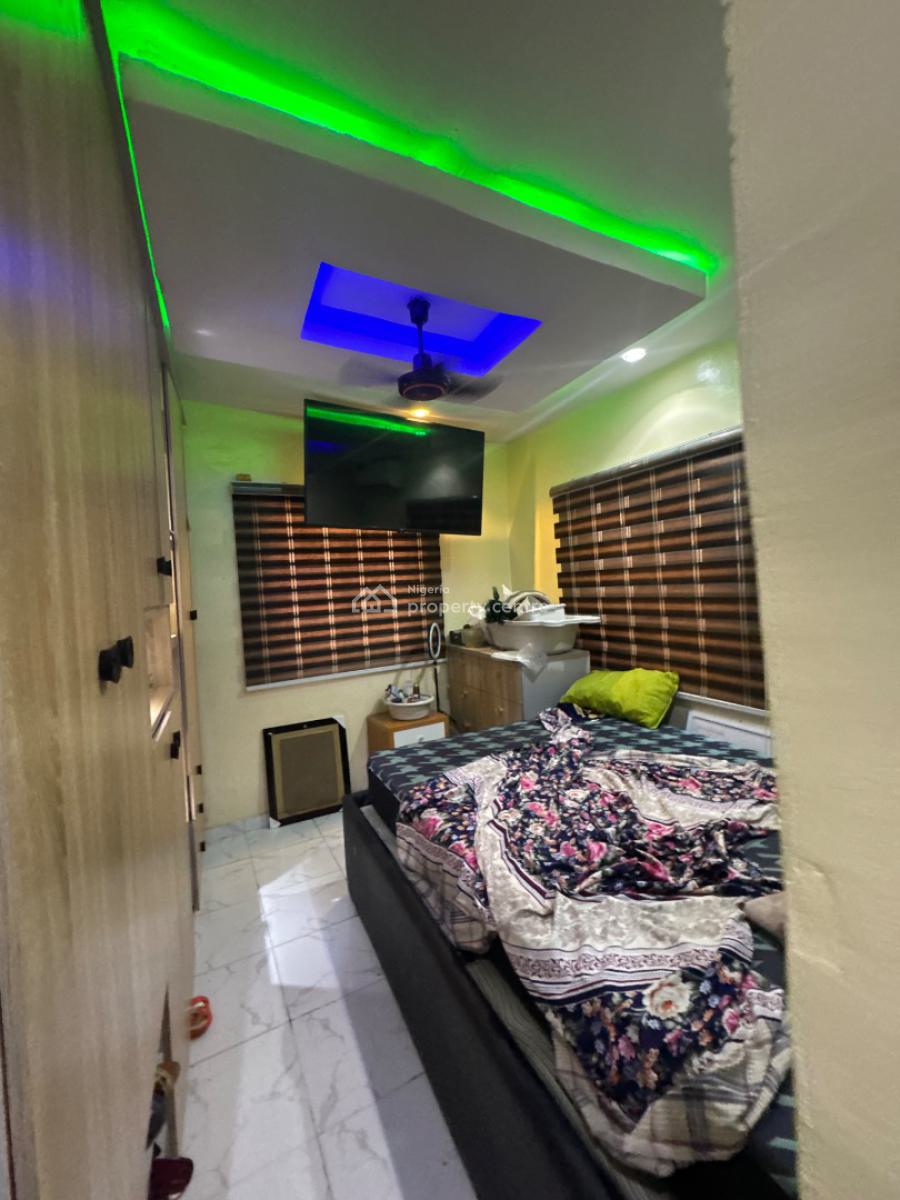 3 Bedroom with a Self Con, Agunfoye, Igbogbo, Ikorodu, Lagos, Detached Bungalow for Sale