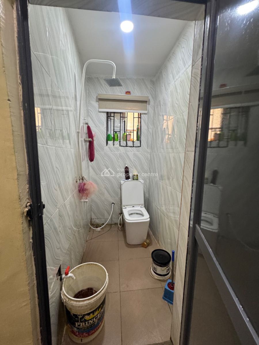 3 Bedroom with a Self Con, Agunfoye, Igbogbo, Ikorodu, Lagos, Detached Bungalow for Sale