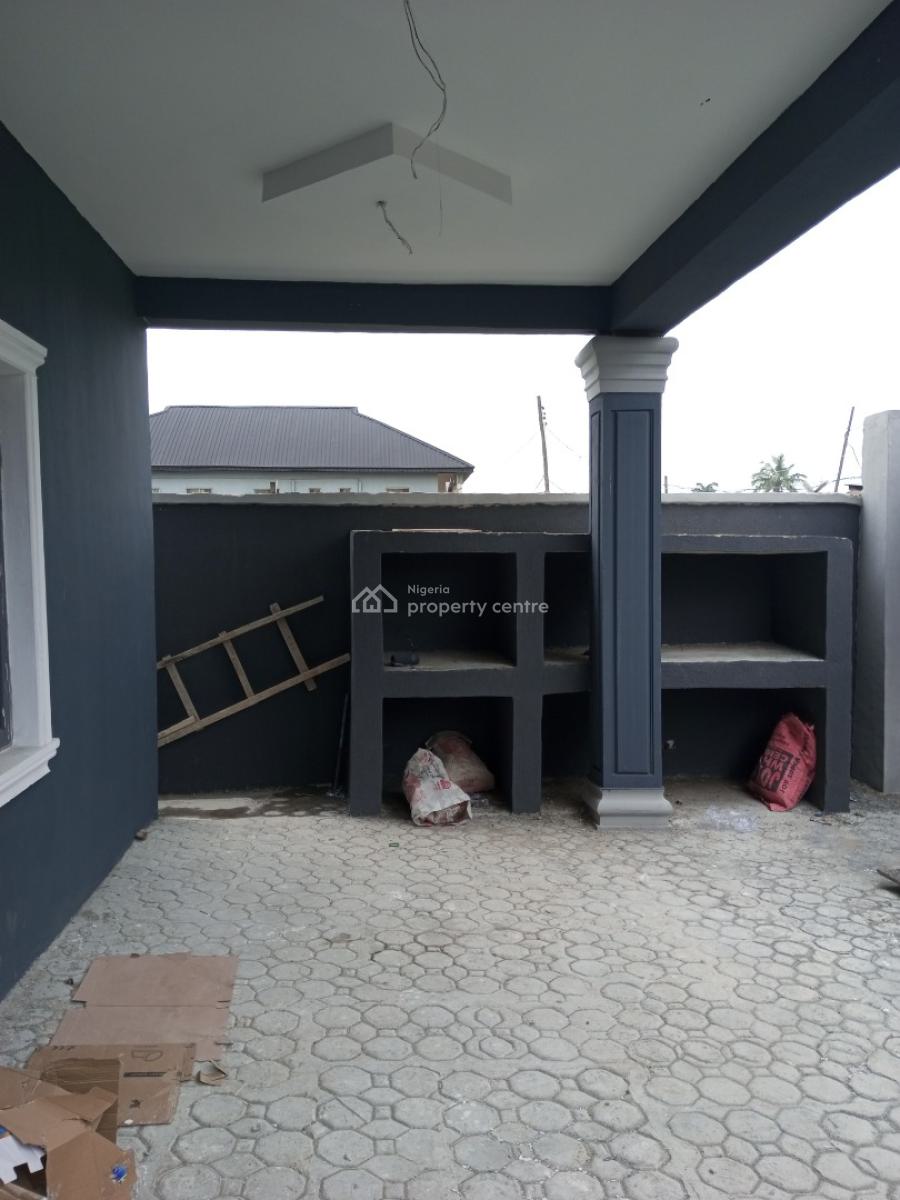 Lovely Room Self, Pedro, Gbagada, Lagos, Self Contain (single Rooms) for Rent