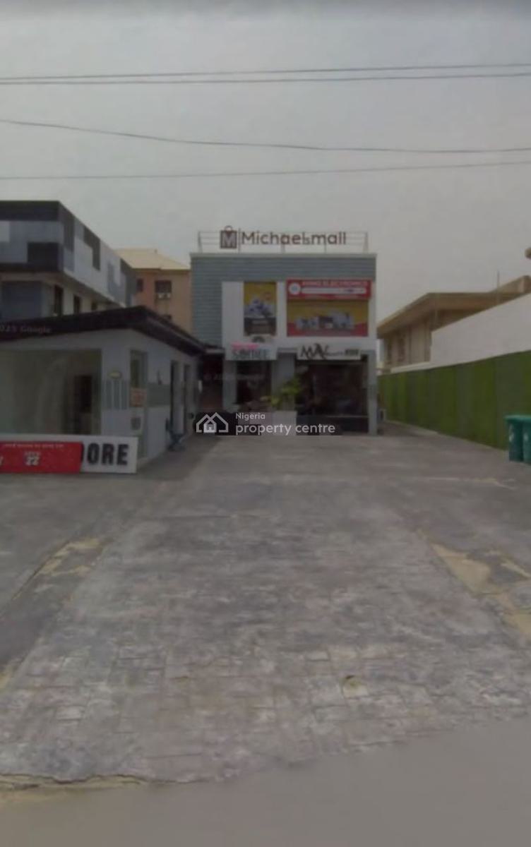 Commercial Building with 11 Shops in a Busy Area on 514sqm of Land, Fola Street, Lekki Phase 1, Lekki, Lagos, Plaza / Complex / Mall for Sale