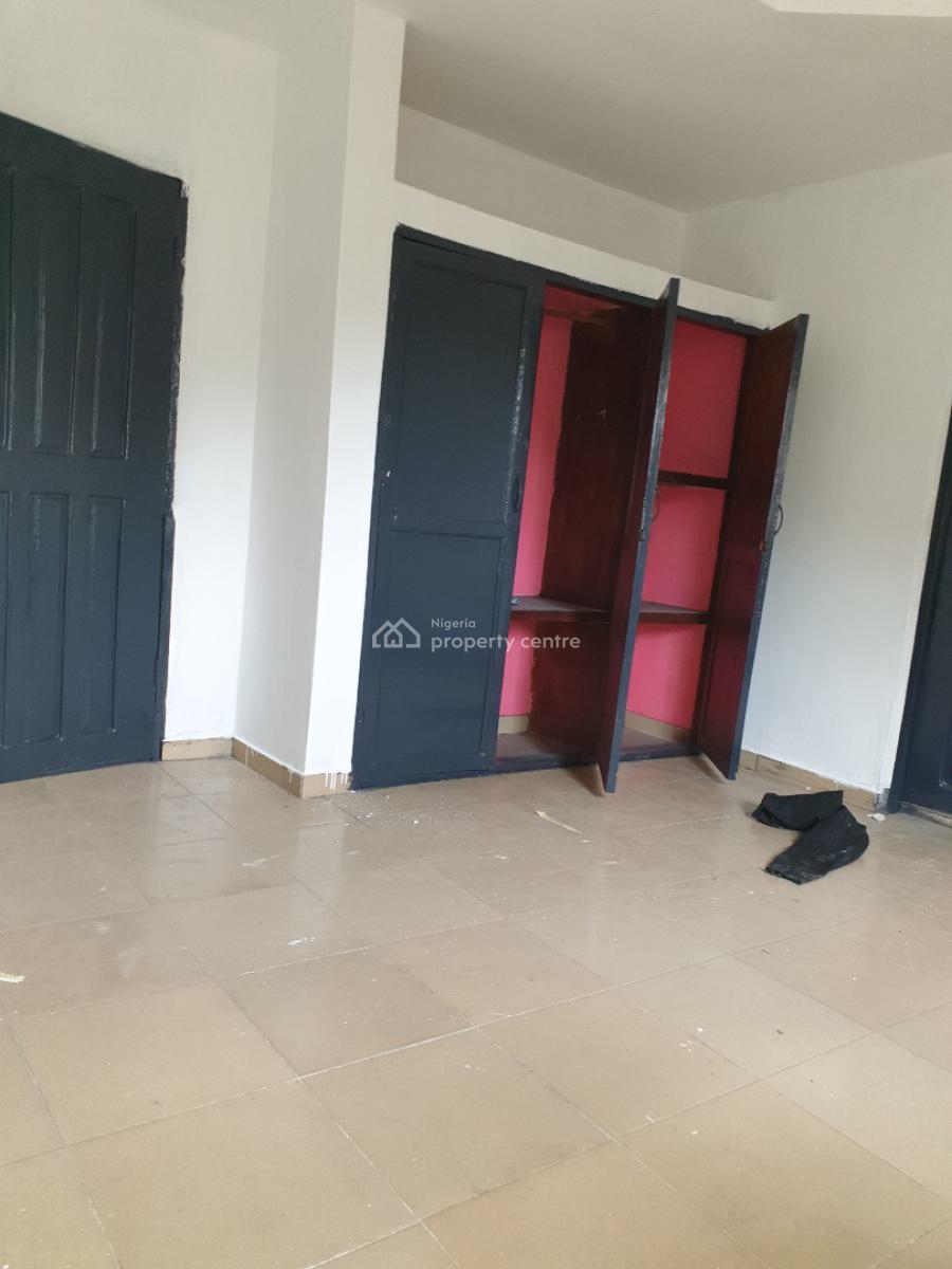 Spacious and Newly Renovated 3bedroom Flat, East Gate Estate Agungi Just Beside Dominos Pizza, Lekki, Lagos, Flat / Apartment for Rent