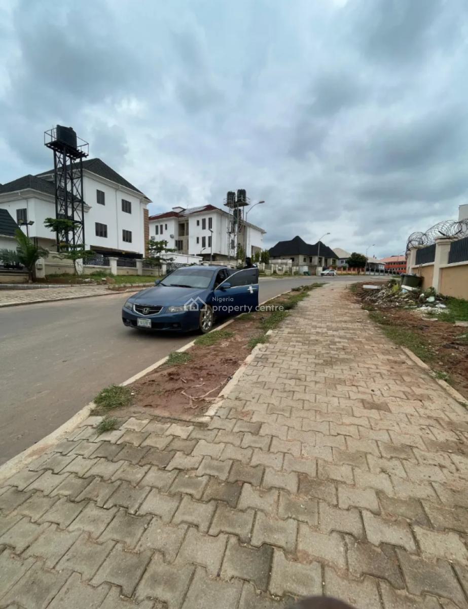 Well Built 3 Bedroom Flat with Bq in Prime Location, Close to Exclusive Hotel, Wuye, Abuja, Flat / Apartment for Sale