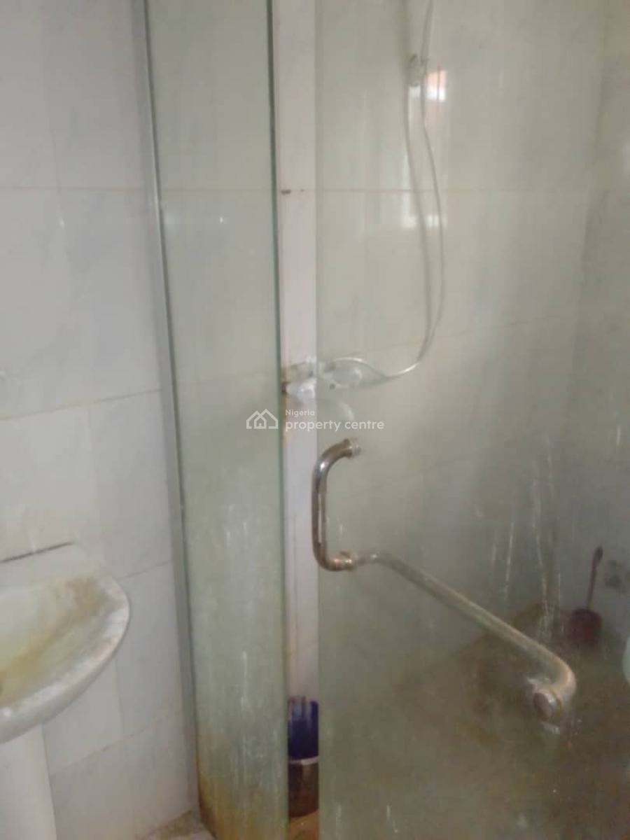 2 Bedroom Flats in a Good Compound, Ado Road Badore Ajah, Lekki, Lagos, Flat / Apartment for Rent