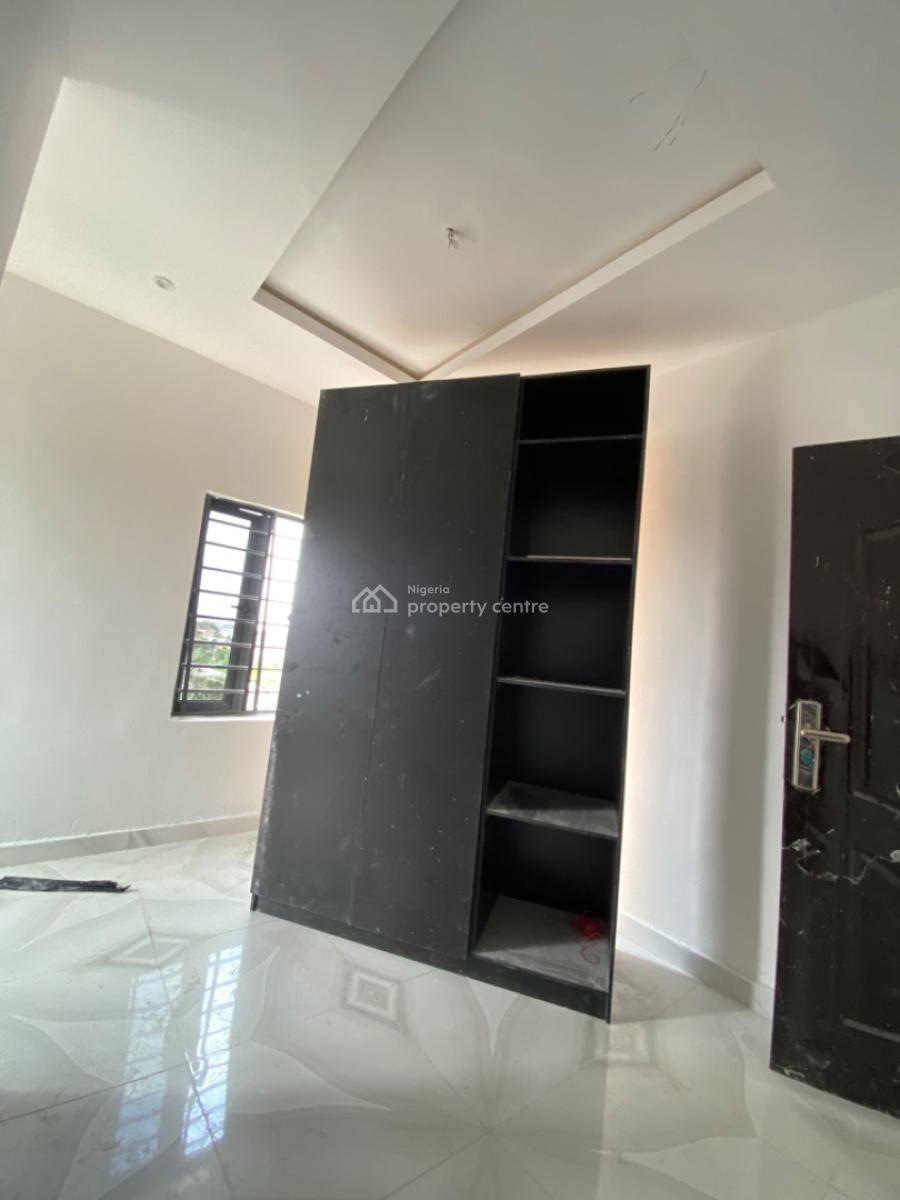 an Executive Two Bedroom Flat, Gova Gardens Ogombo, Off  Abraham Adesanya Ajah, Lekki, Lagos, Flat / Apartment for Rent