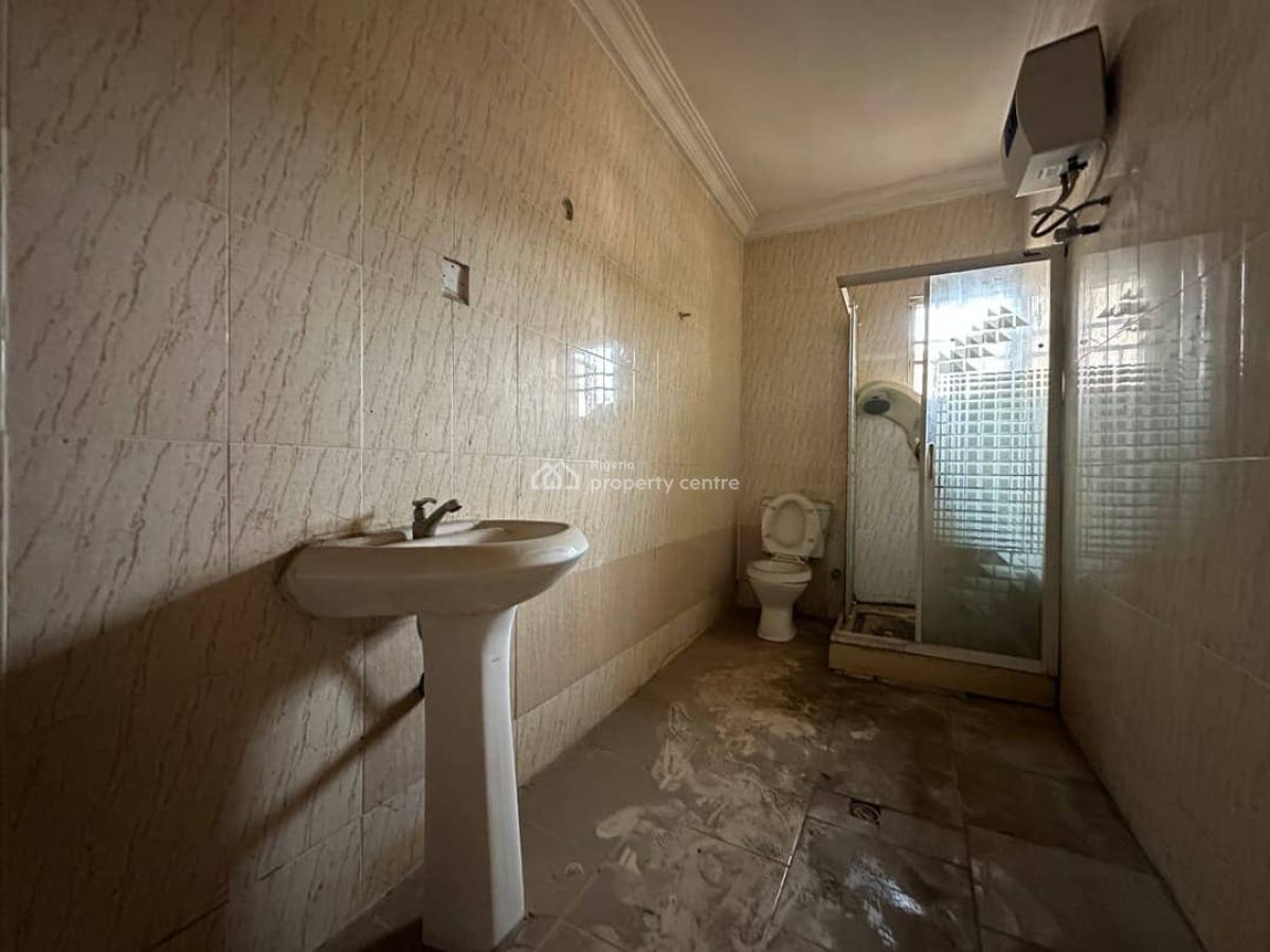 Spacious 3 Bedroom Flat Apartment, Badore, Ajah, Lagos, Flat / Apartment for Rent