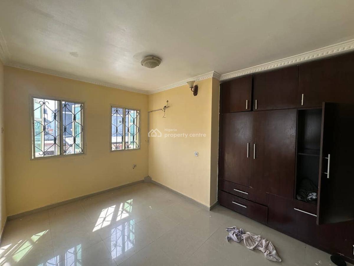 Spacious 3 Bedroom Flat Apartment, Sangotedo, Ajah, Lagos, Flat / Apartment for Rent