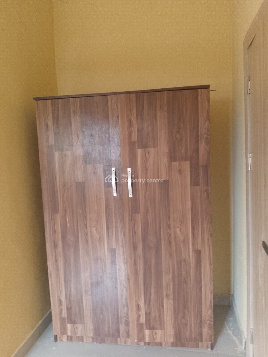 Very Spacious and Newly Renovated 3bedroom Flat, Ilaje Mobile Road, Ajah, Lagos, Flat / Apartment for Rent