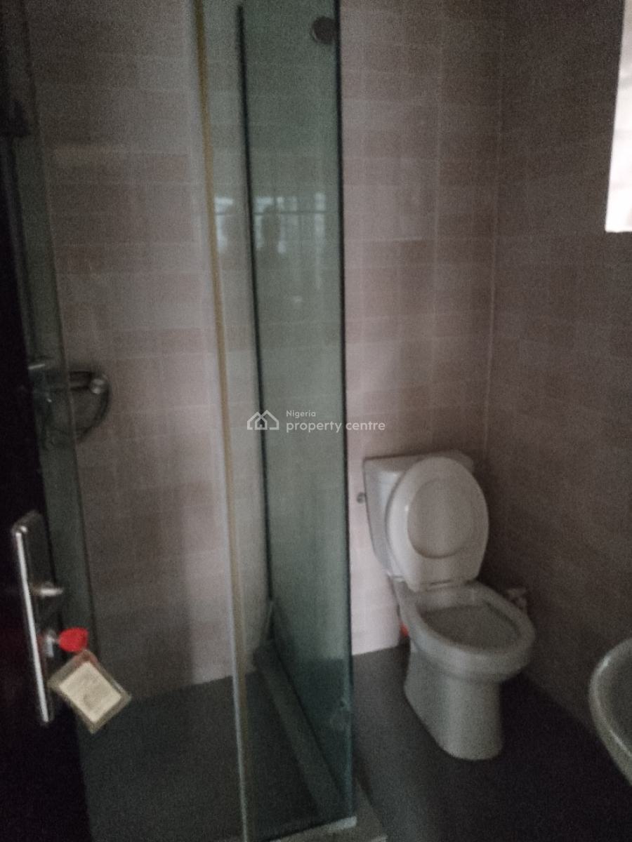 Very Spacious 3bedroom Flats, Ilaje Mobile Road, Ajah, Lagos, Flat / Apartment for Rent