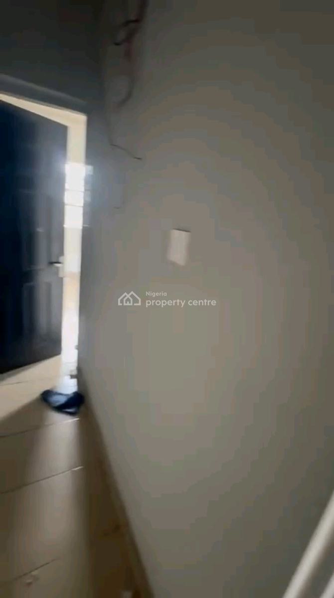 2 Bedroom Upstairs All Room En-suite with Guest Toilet, Soluyi, Gbagada, Lagos, Flat / Apartment for Rent