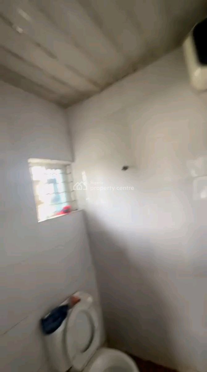 2 Bedroom Upstairs All Room En-suite with Guest Toilet, Soluyi, Gbagada, Lagos, Flat / Apartment for Rent
