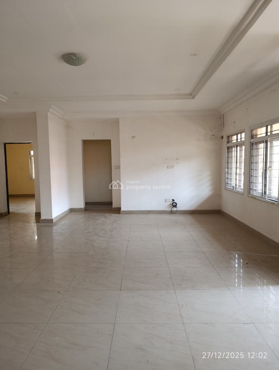 2bedroom Flat @utako, Very Nice Neighbourhood Tared Road, Utako, Abuja, Flat / Apartment for Rent