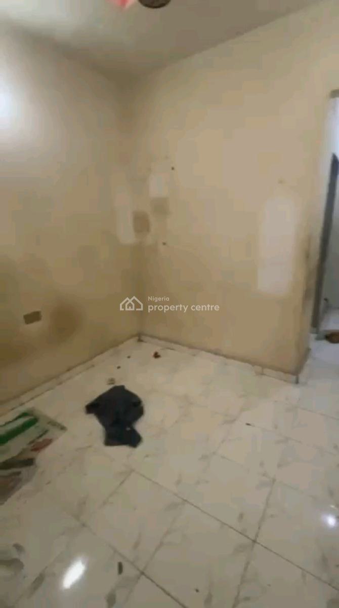 a Relatively New and Decent Roomself Contain, Upstairs, Off Market Street, Shomolu, Lagos, Self Contain (single Rooms) for Rent