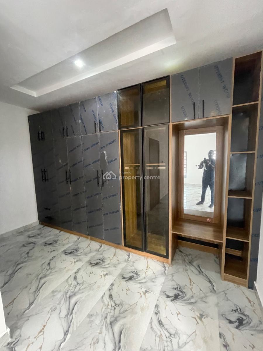 4bedroom Semi Detached with a Bq, Orchid Road, Ikota, Lekki, Lagos, Semi-detached Duplex for Sale