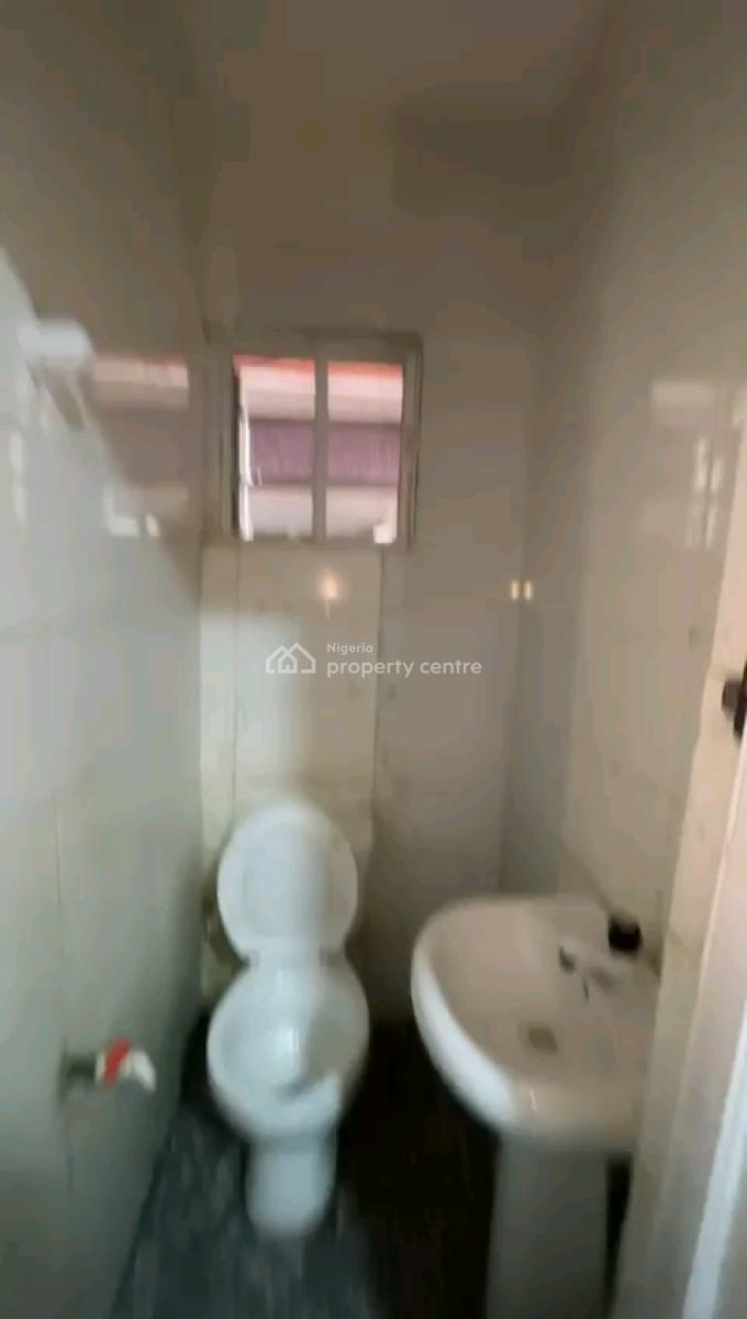 a Roomself Apartment, 4,ososa Street, Off Bariga Road, Bariga, Shomolu, Lagos, Self Contain (single Rooms) for Rent