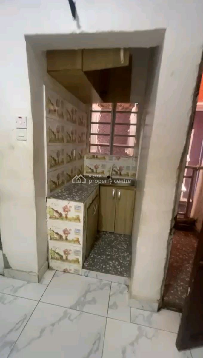 a Roomself Apartment, 4,ososa Street, Off Bariga Road, Bariga, Shomolu, Lagos, Self Contain (single Rooms) for Rent