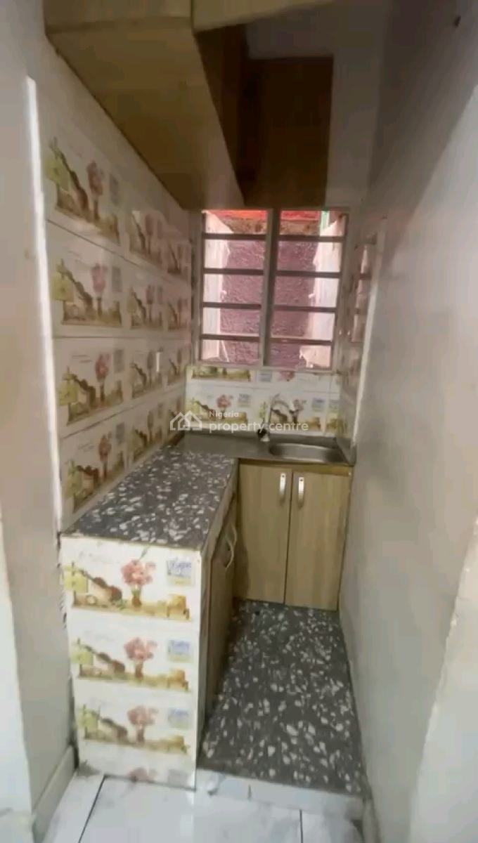 a Roomself Apartment, 4,ososa Street, Off Bariga Road, Bariga, Shomolu, Lagos, Self Contain (single Rooms) for Rent