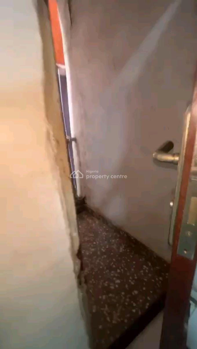 a Roomself Apartment, 4,ososa Street, Bariga Road, Bariga, Shomolu, Lagos, Self Contain (single Rooms) for Rent