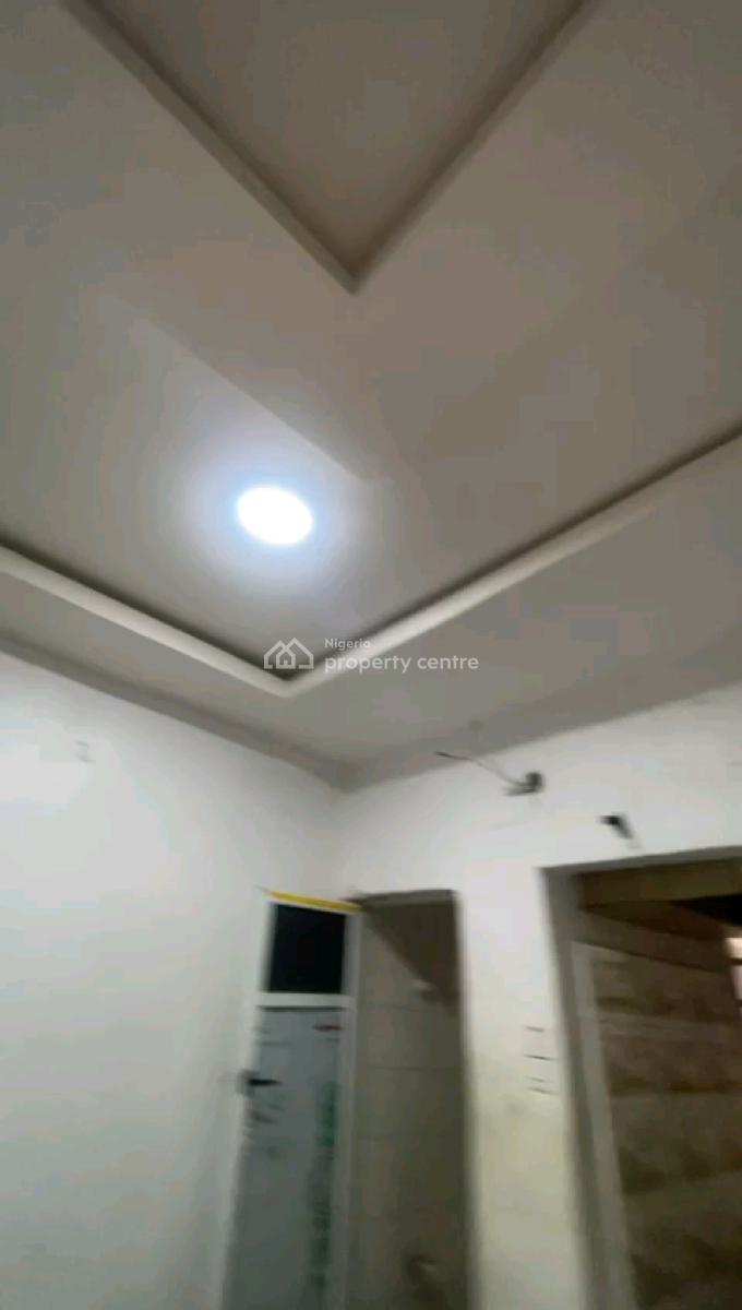 a Roomself Apartment, 4,ososa Street, Bariga Road, Bariga, Shomolu, Lagos, Self Contain (single Rooms) for Rent