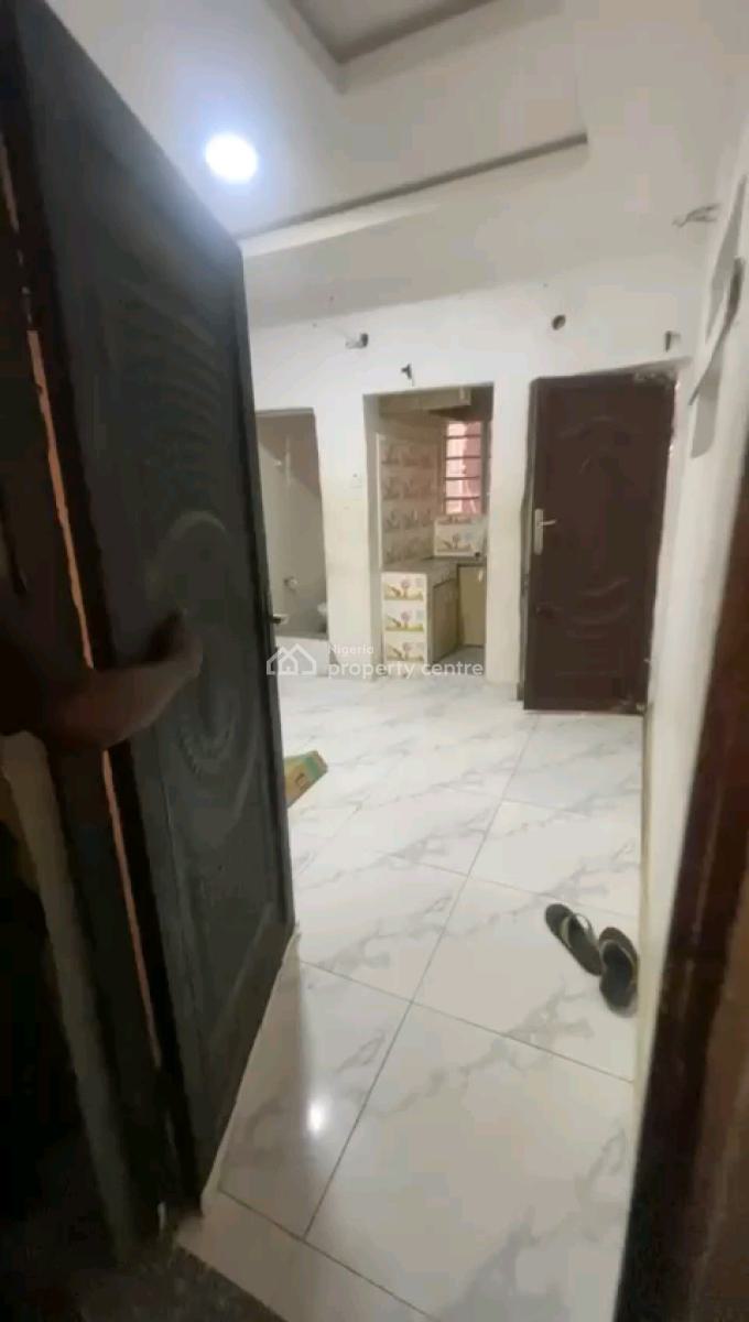 a Roomself Apartment, 4,ososa Street, Bariga Road, Bariga, Shomolu, Lagos, Self Contain (single Rooms) for Rent